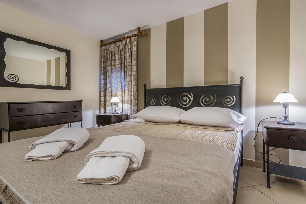 Louiza Apartments Pyrgi  Extérieur photo