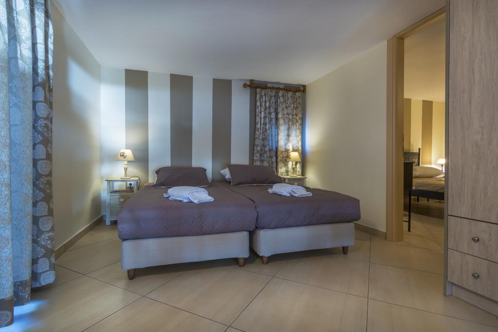 Louiza Apartments Pyrgi  Extérieur photo